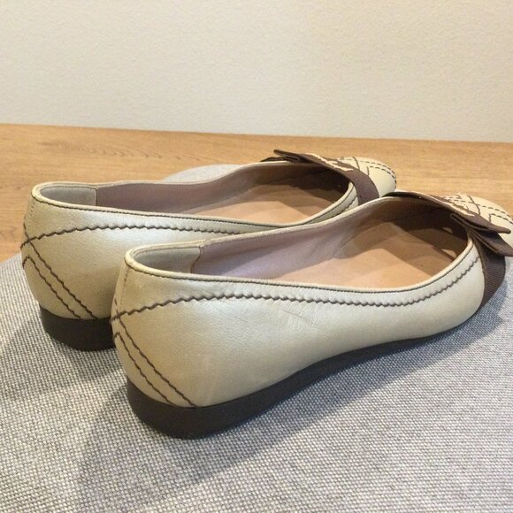 Salvatore Ferragamo Buyme Metallic Taupe Flat Women’s Shoes 6 - Picture 8 of 9